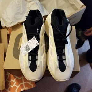 yeezy 700 azael size 13